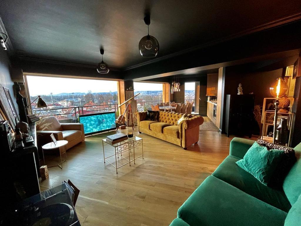 Appartamento Noir Penthouse Targoviste Esterno foto
